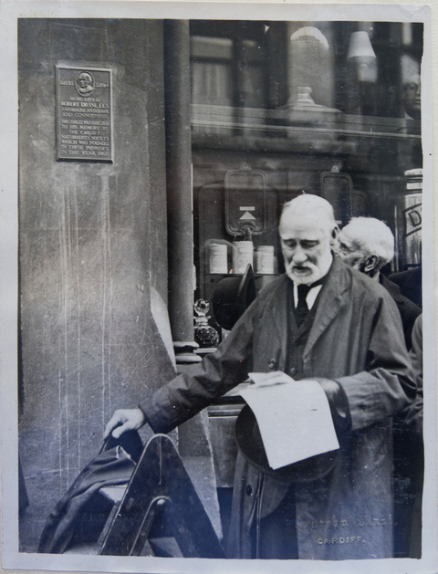 Robert Drane plaque unveiling